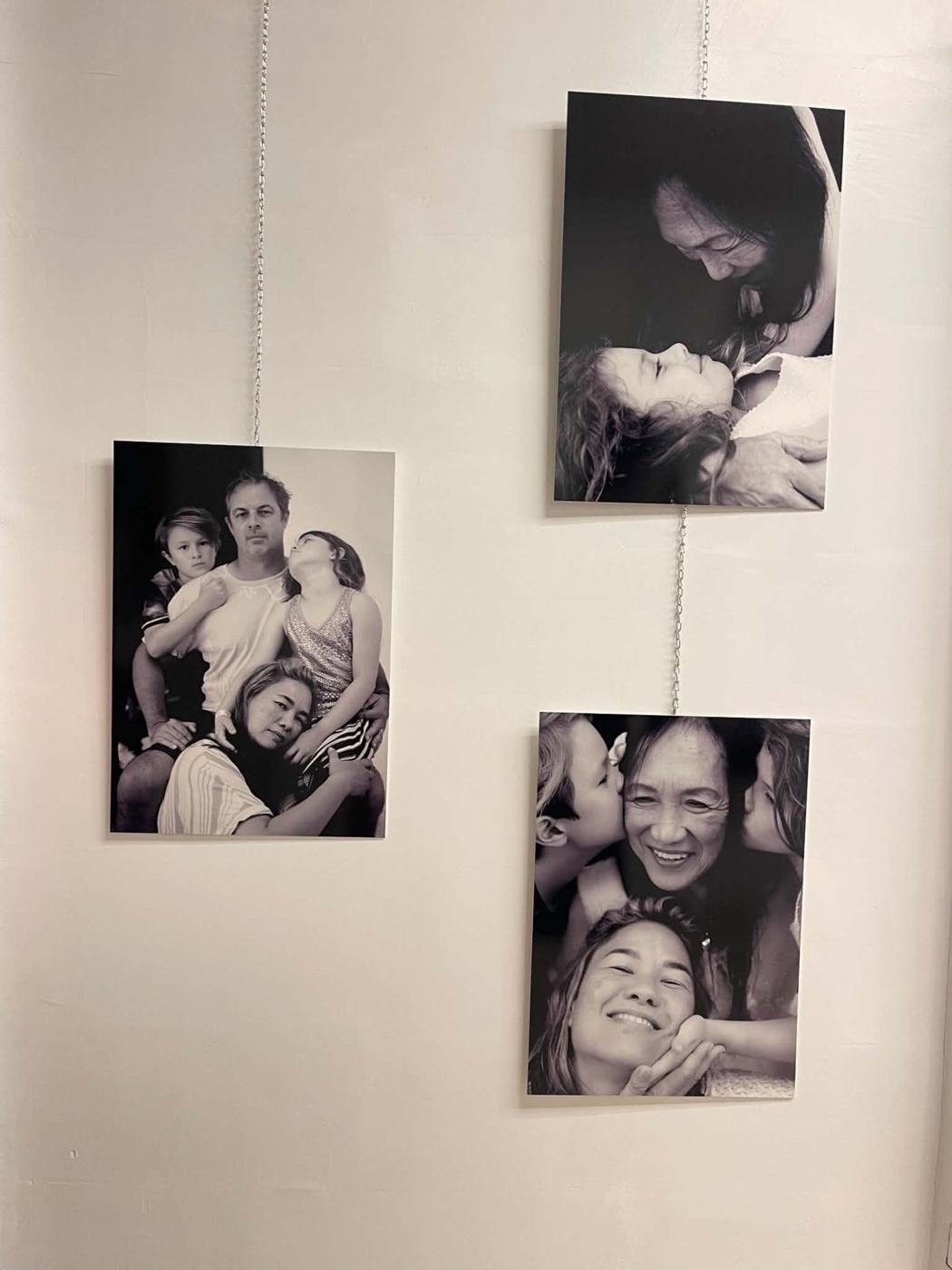 Trois portraits de familles en noir et blanc